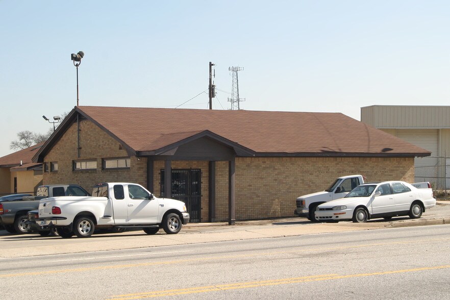 4860 Clark Howell Hwy, College Park, GA à louer - Photo du bâtiment - Image 3 de 19