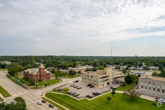 47700 Woodward Ave, Pontiac, MI - Aérien  Vue de la carte