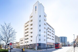 Plus de détails pour 390-398 London Rd, Croydon - Commerce de détail à louer