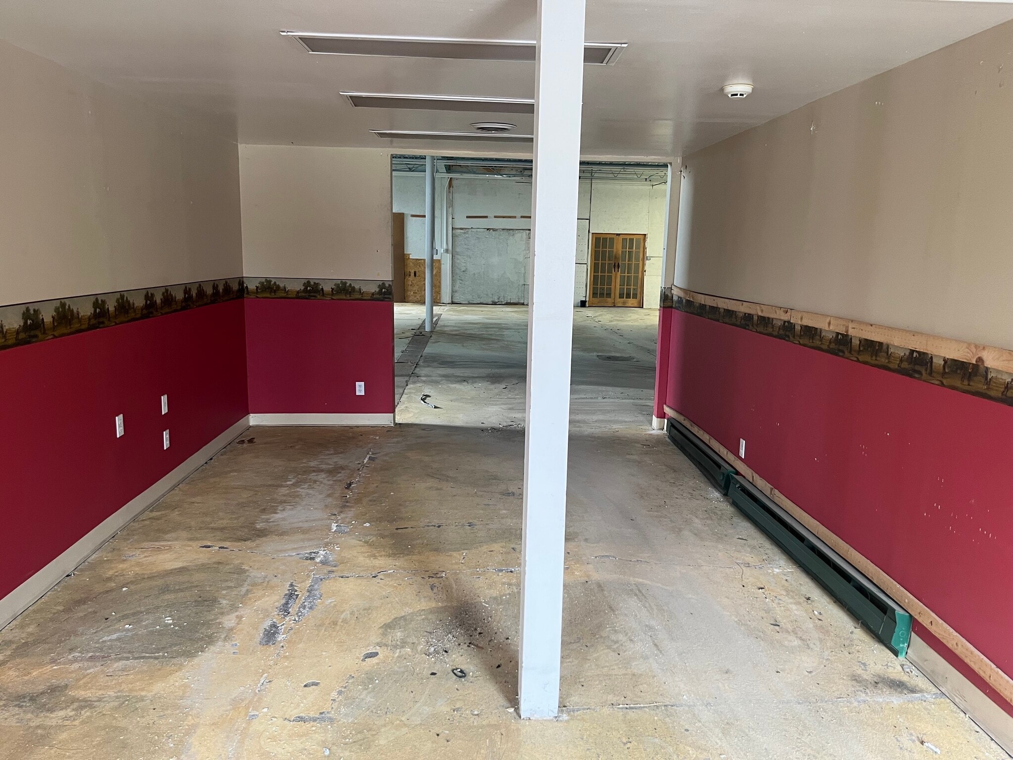 20-24 Trade Rd, Plattsburgh, NY for lease Interior Photo- Image 1 of 3