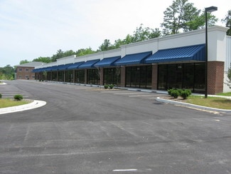 Plus de détails pour 4732-4766 George Washington Memoria Hwy, Hayes, VA - Commerce de détail à louer