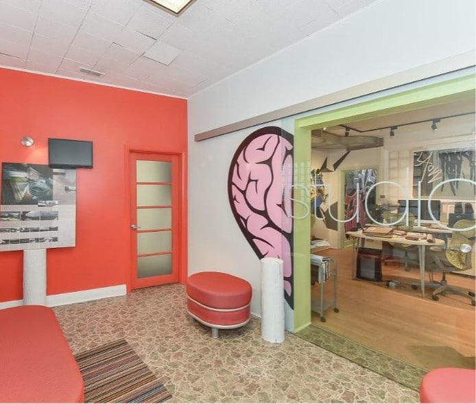 288 Frederick St, Kitchener, ON à vendre - Photo intérieure - Image 3 de 6