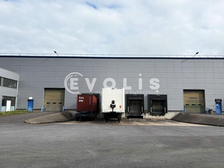 Flex dans Lisses à louer - Photo du bâtiment - Image 2 de 5