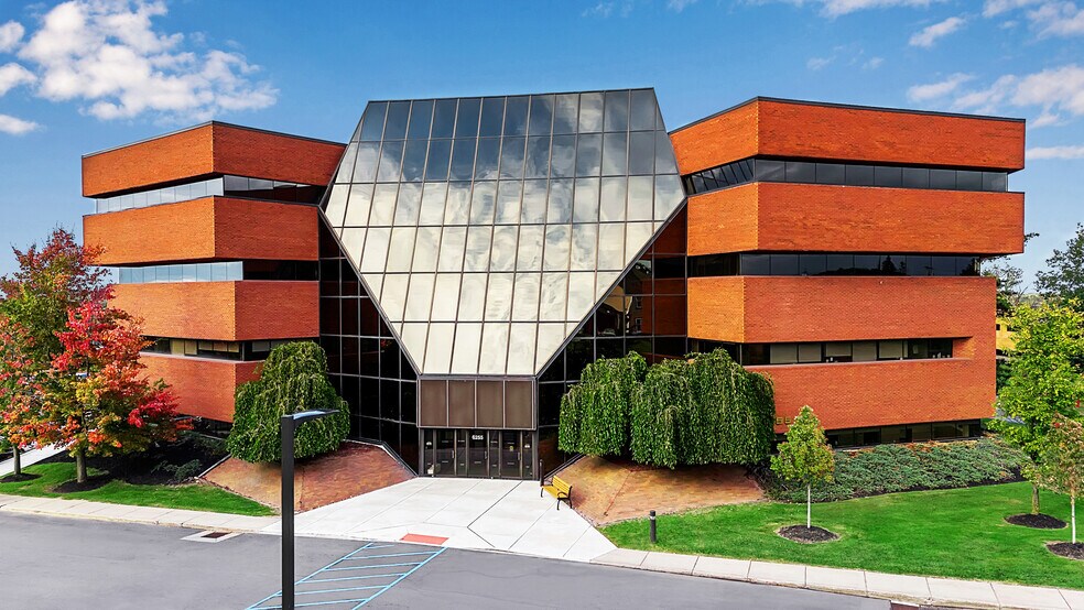 6400 Sheridan Dr, Buffalo, NY à louer - Photo du bâtiment - Image 2 de 36