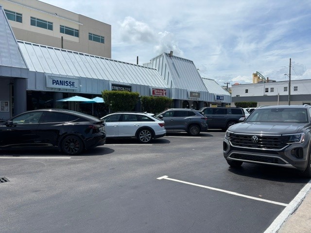 7304 SW 57th Ave, South Miami, FL for lease - Building Photo - Image 3 of 8