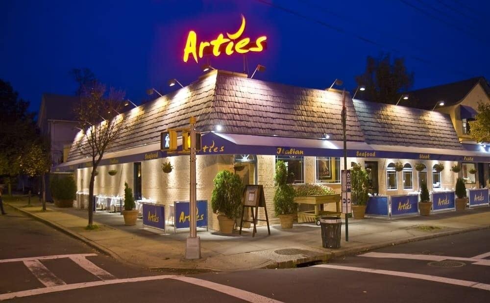 390-394 City Island Avenue portfolio of 2 properties for sale on LoopNet.ca Building Photo- Image 1 of 14