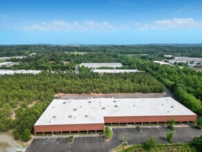 2220 Airport Industrial Dr, Ball Ground, GA à louer Photo du bâtiment- Image 2 de 4