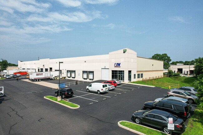 More details for 525 Kaiser Dr, Folcroft, PA - Industrial for Lease