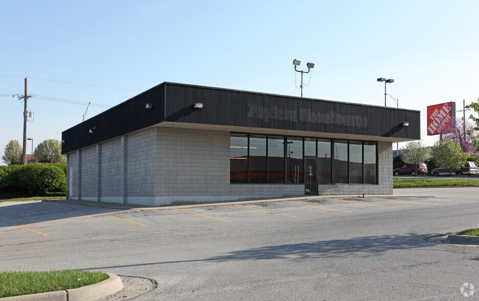 4707 E Bannister Rd, Kansas City, MO à louer - Photo du bâtiment - Image 3 de 5