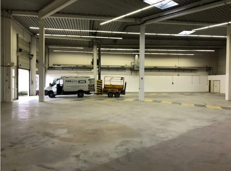 Industriel dans Goussainville à louer - Photo intérieure - Image 2 de 7