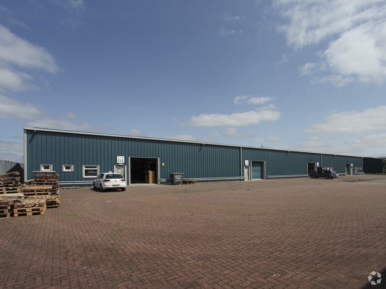 4-7 Slippery Gowt Lane, Wyberton for lease - Building Photo - Image 3 of 9