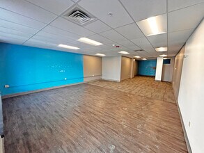 1364-1600 Congress St, Portland, ME à louer Photo intérieure- Image 2 de 5