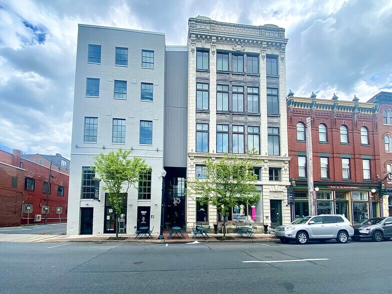325 N Queen St, Lancaster, PA à louer - Photo du bâtiment - Image 2 de 6