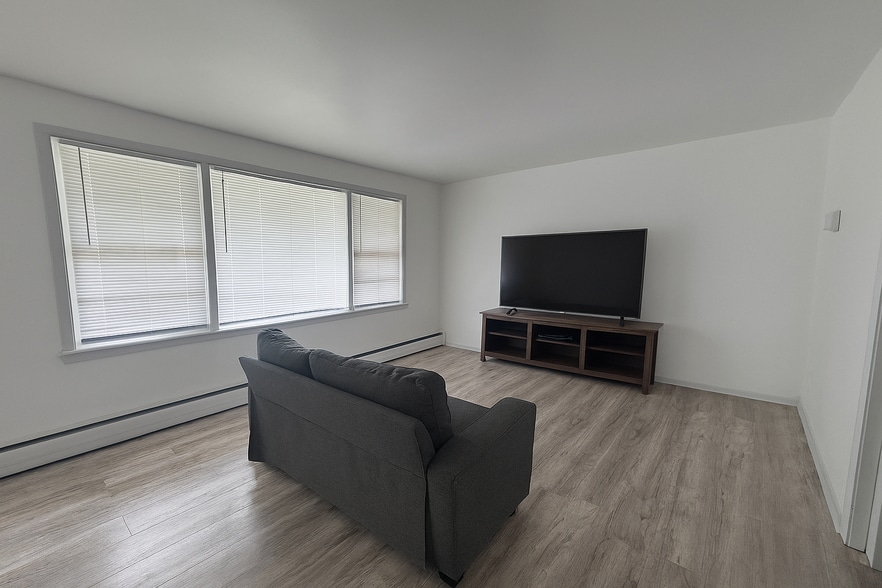 12400 Greenwood Ave, Blue Island, IL à vendre - Photo intérieure - Image 2 de 7