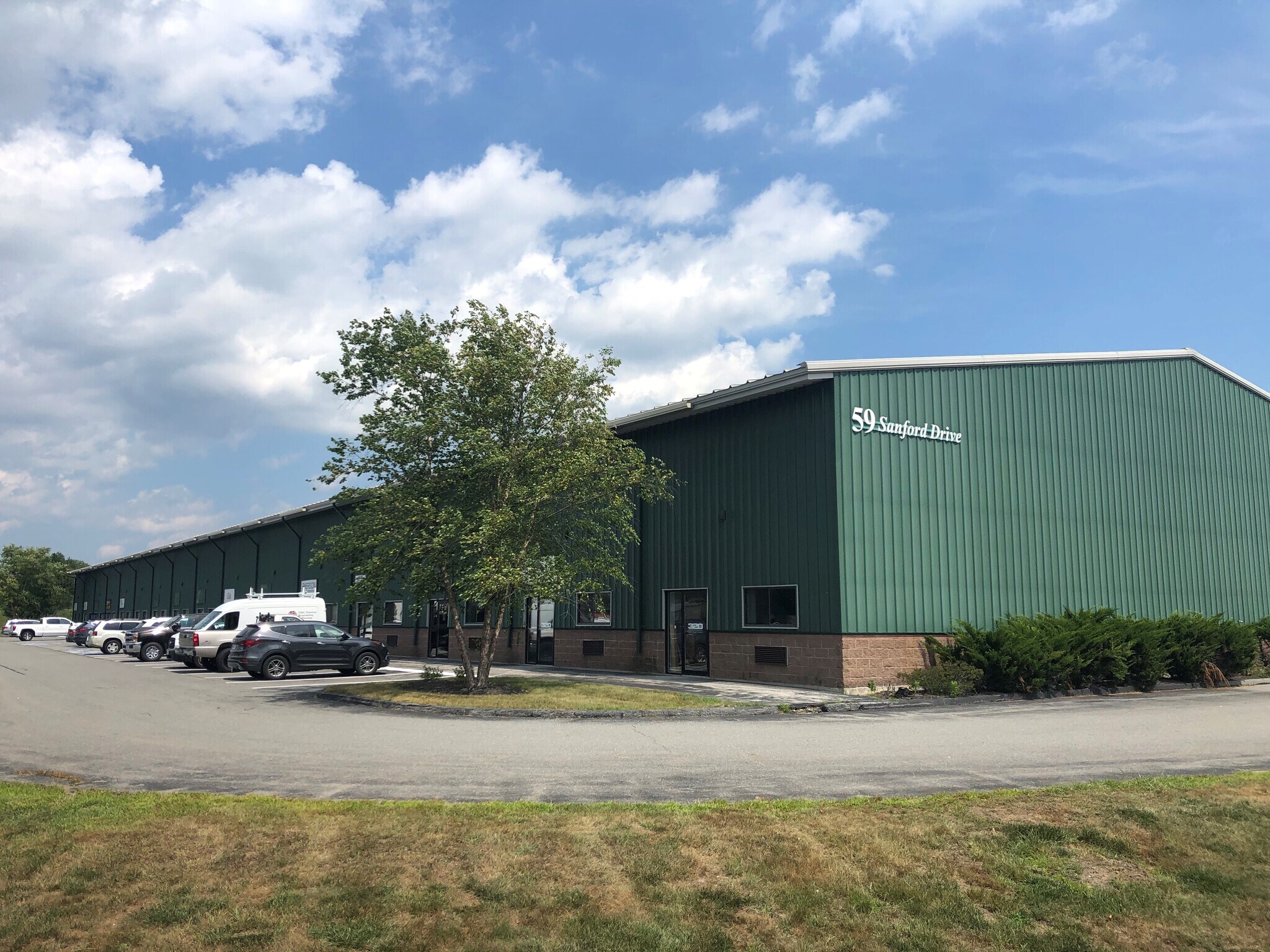 59 Sanford Dr, Gorham, ME for lease Primary Photo- Image 1 of 5