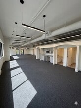 2031 Orchard Ave, Newport Beach, CA for lease Interior Photo- Image 2 of 2
