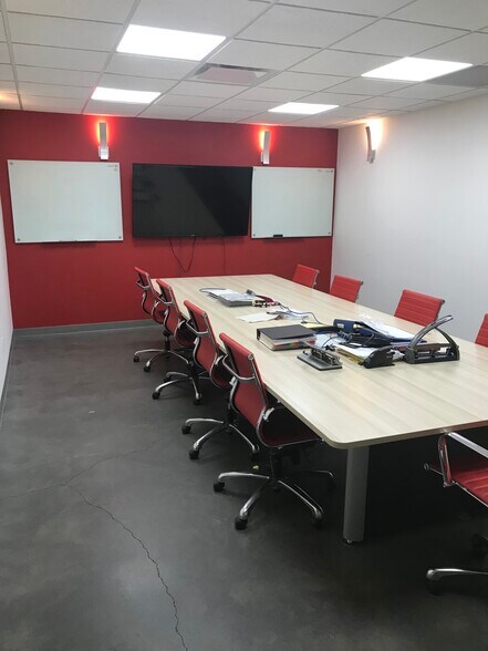 4503 Morris Rd NW, Edmonton, AB à vendre - Photo intérieure - Image 3 de 6