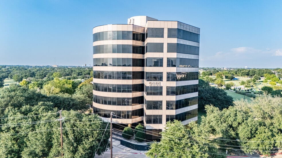 9101 Lyndon B Johnson Fwy, Dallas, TX for lease - Building Photo - Image 2 of 43