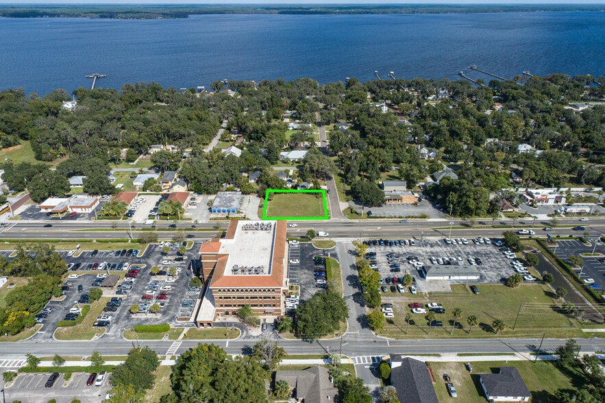 706 N Orange Ave, Green Cove Springs, FL à louer - Aérien - Image 3 de 7