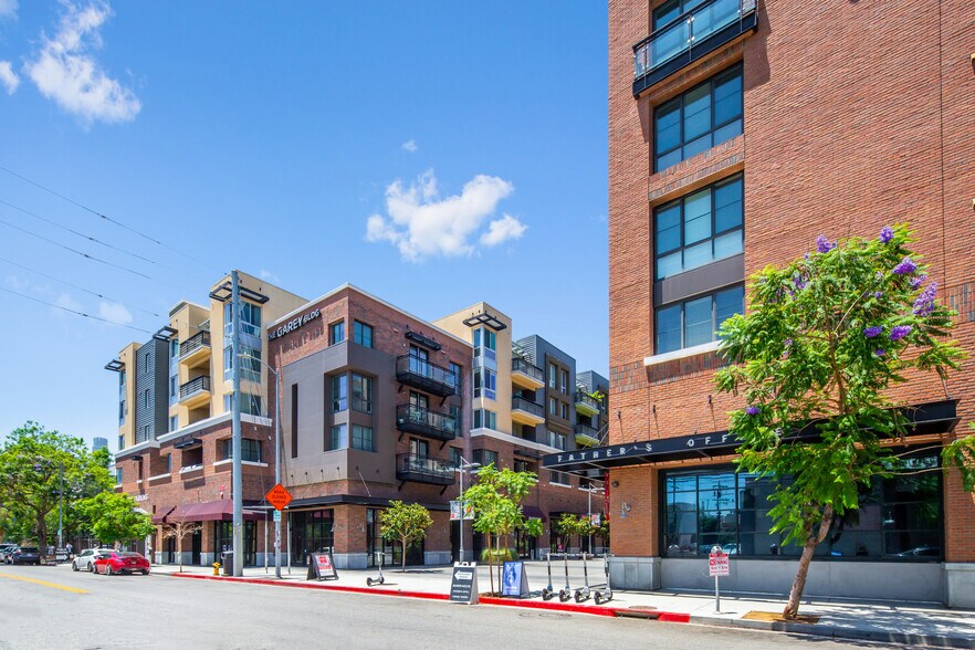 905 E 2nd St, Los Angeles, CA à louer - Photo du bâtiment - Image 3 de 31