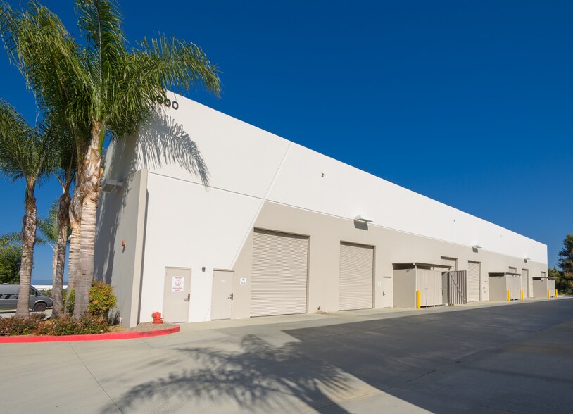 5900 Sea Lion Pl, Carlsbad, CA for lease - Building Photo - Image 1 of 7