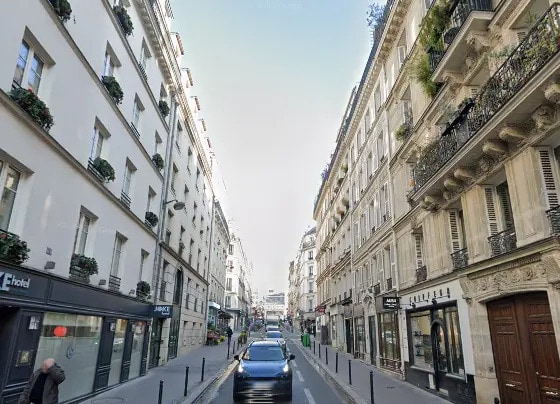 Retail in Paris for lease - Building Photo - Image 2 of 3