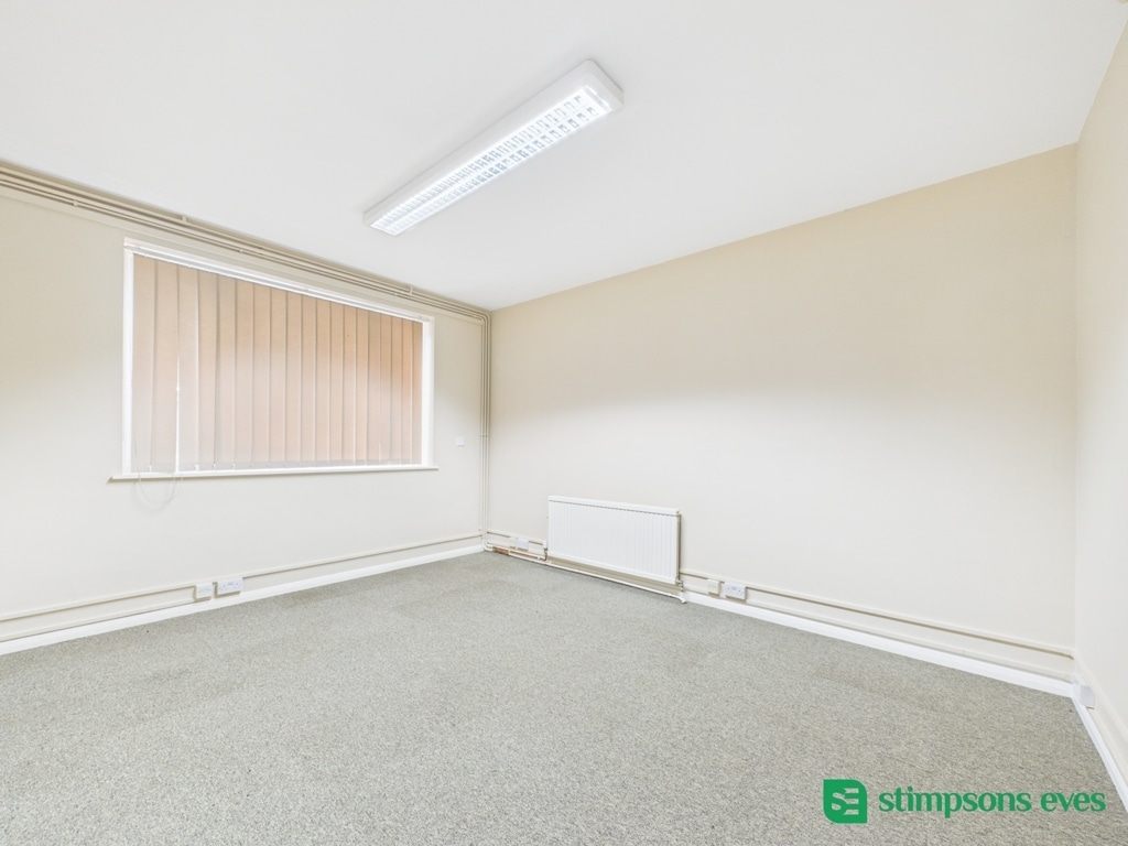 39 Hockliffe St, Leighton Buzzard for lease Interior Photo- Image 1 of 12
