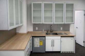 37 W 39th St, New York, NY for lease Interior Photo- Image 1 of 3