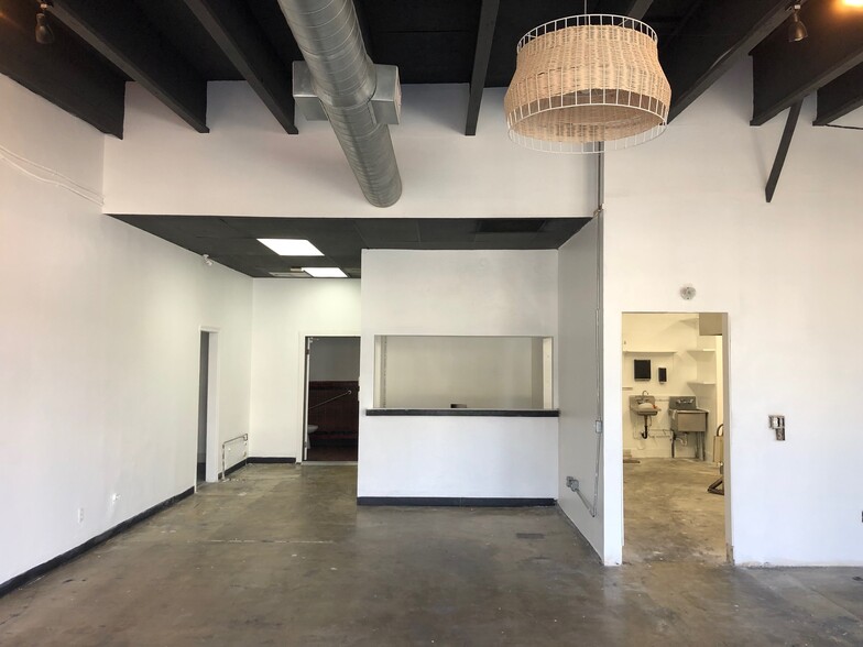 10640 Woodbine St, Los Angeles, CA for lease - Interior Photo - Image 3 of 6