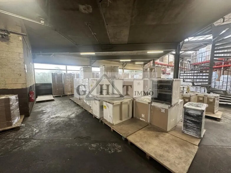 Industrial in Rosny-sous-Bois for lease - Building Photo - Image 2 of 6