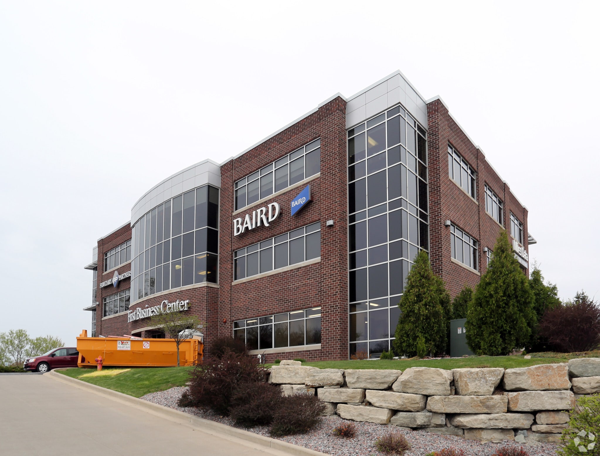 3913-3919 W Prospect Ave, Appleton, WI for lease Building Photo- Image 1 of 6