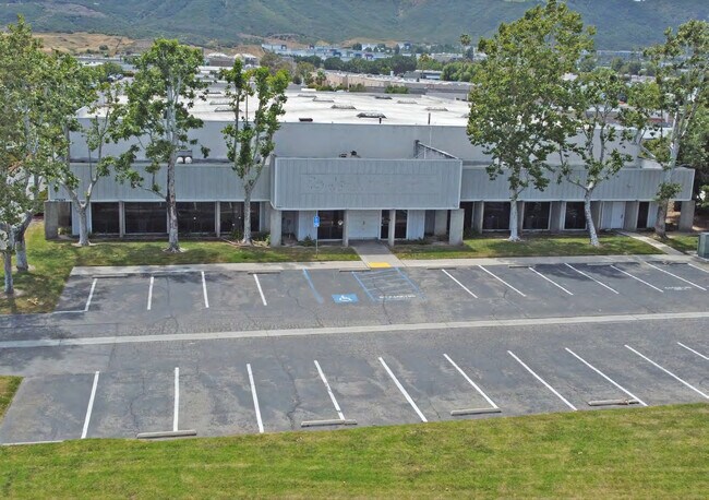 Plus de détails pour 27495 Diaz Rd, Temecula, CA - Industriel à louer