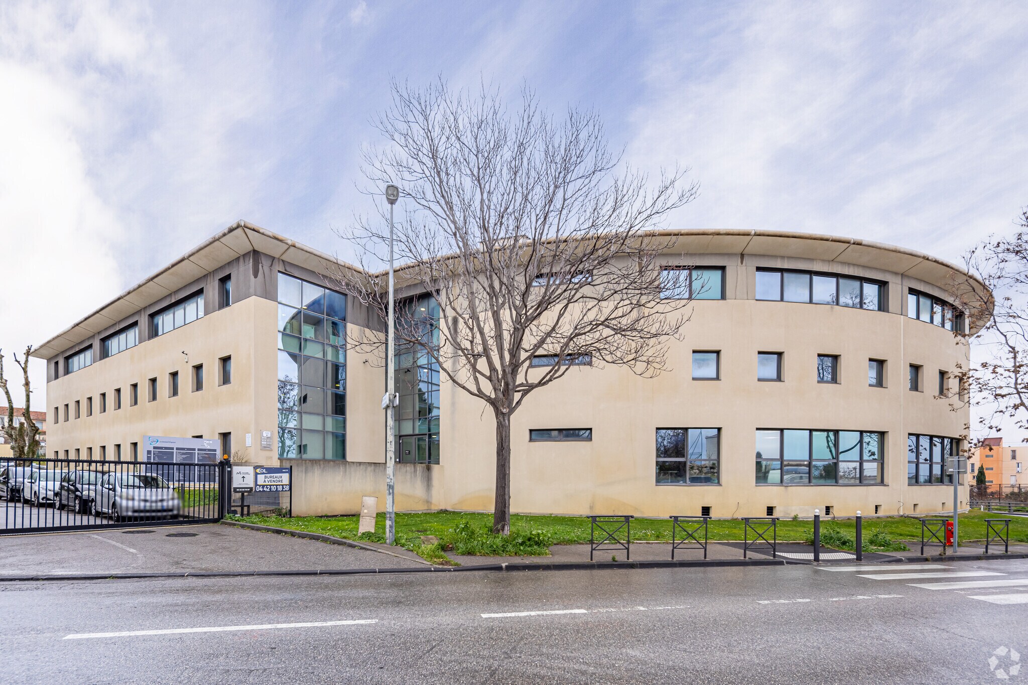 2 Rue Odette Jasse, Marseille for sale Primary Photo- Image 1 of 12