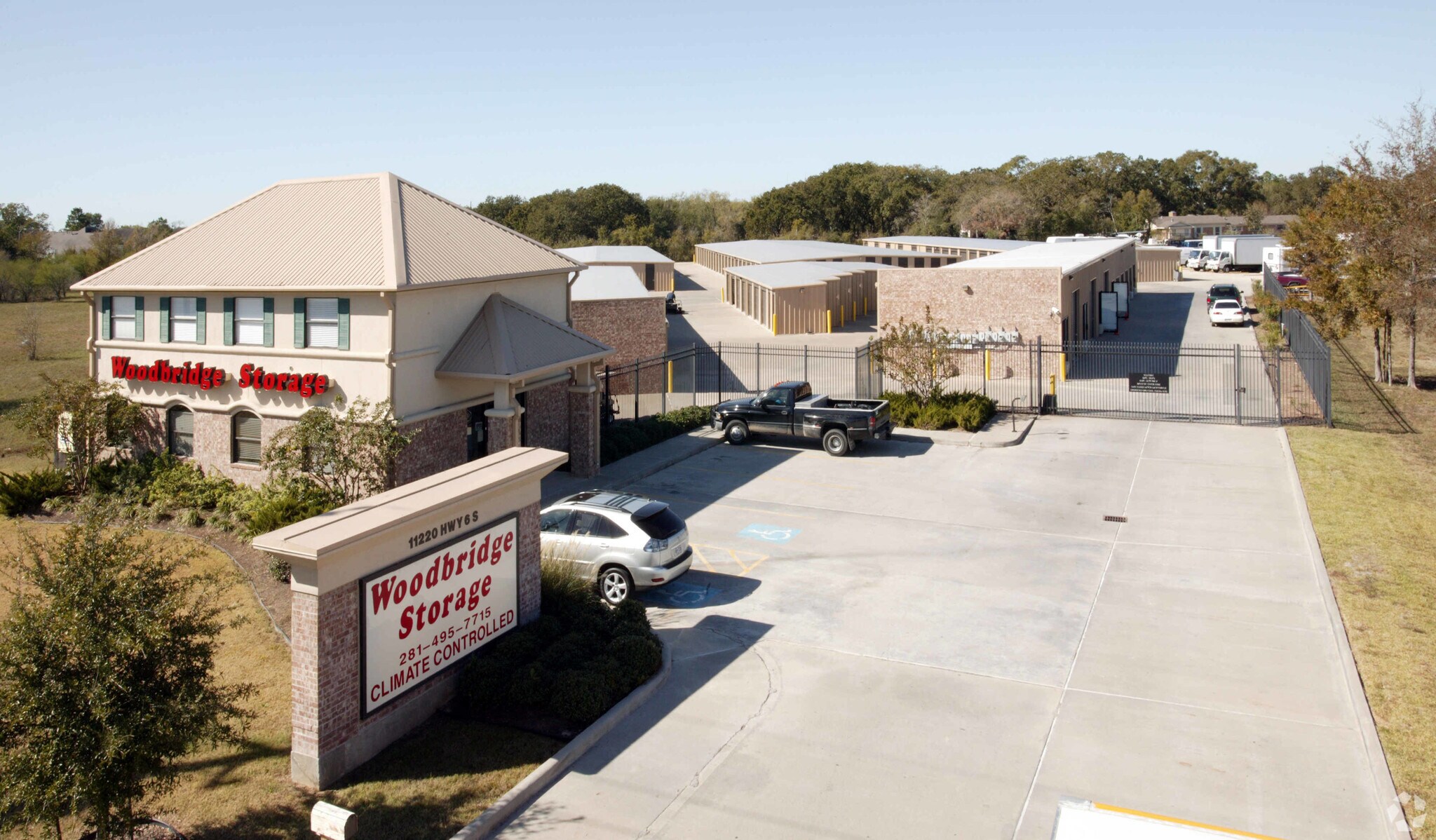 11220 S Highway 6, Sugar Land, TX for lease Primary Photo- Image 1 of 3