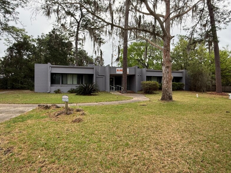 6815 SW Archer Rd, Gainesville, FL à louer - Photo du bâtiment - Image 1 de 16