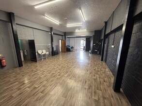 25 Manor Rd, Exeter for lease Interior Photo- Image 1 of 1