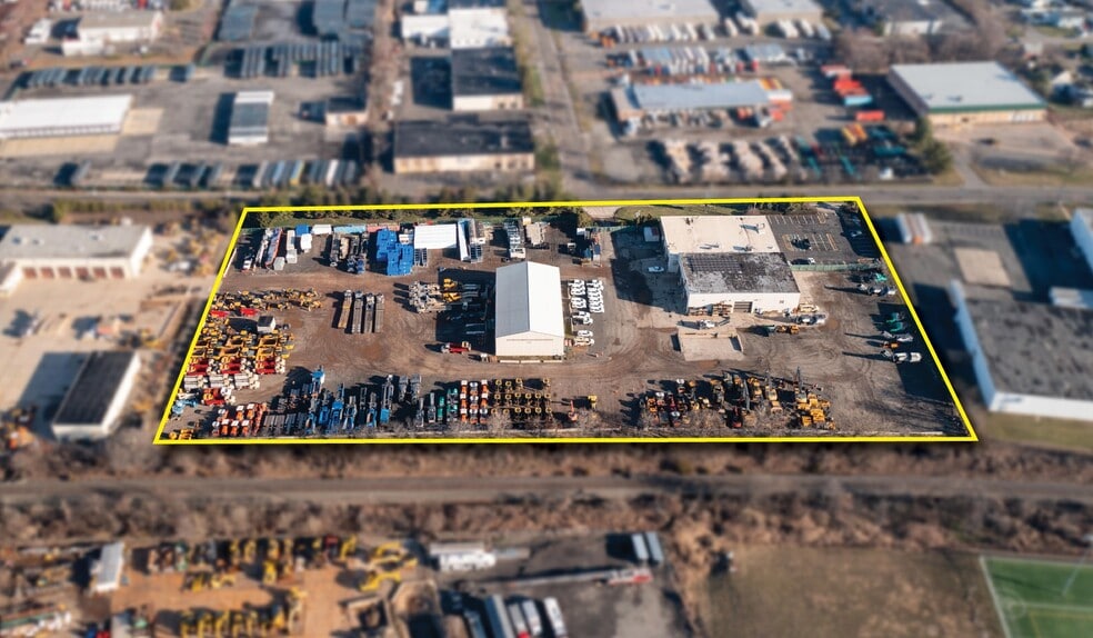 200 Saint Nicholas Ave, South Plainfield, NJ for lease - Primary Photo - Image 1 of 1
