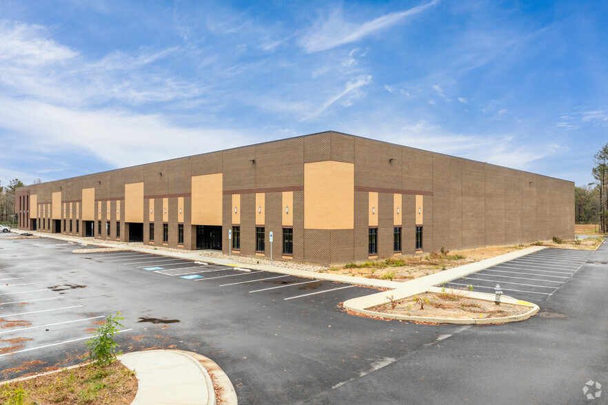 9003 Old Staples Mill, Richmond, VA for lease - Building Photo - Image 2 of 6