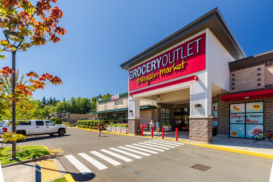 Normandy Park Towne Center portefeuille de 5 propriétés à vendre sur LoopNet.ca - Photo du bâtiment - Image 3 de 12