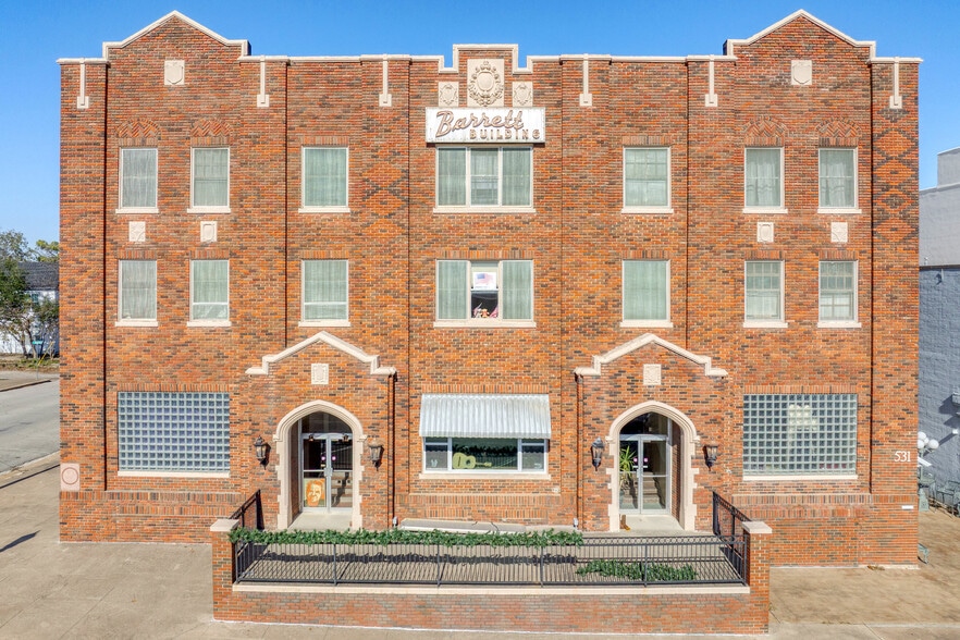 531 W Main St, Denison, TX à vendre - Photo du bâtiment - Image 2 de 81