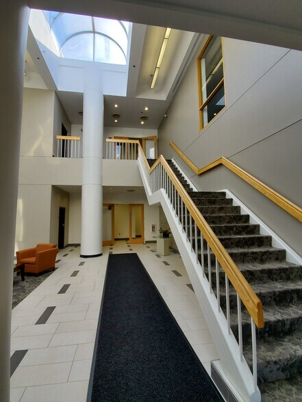 85 Rangeway Rd, Billerica, MA à louer - Photo du bâtiment - Image 3 de 5