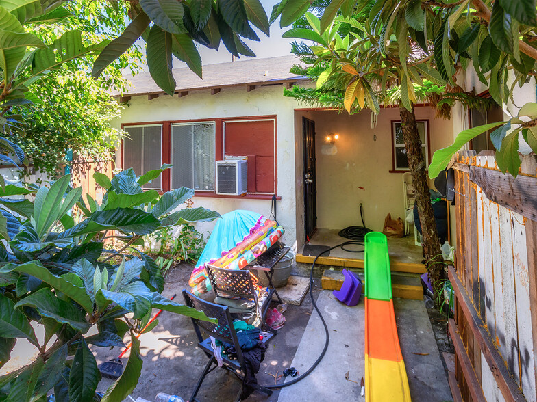 5151 Denny Ave, North Hollywood, CA for sale - Building Photo - Image 3 of 5