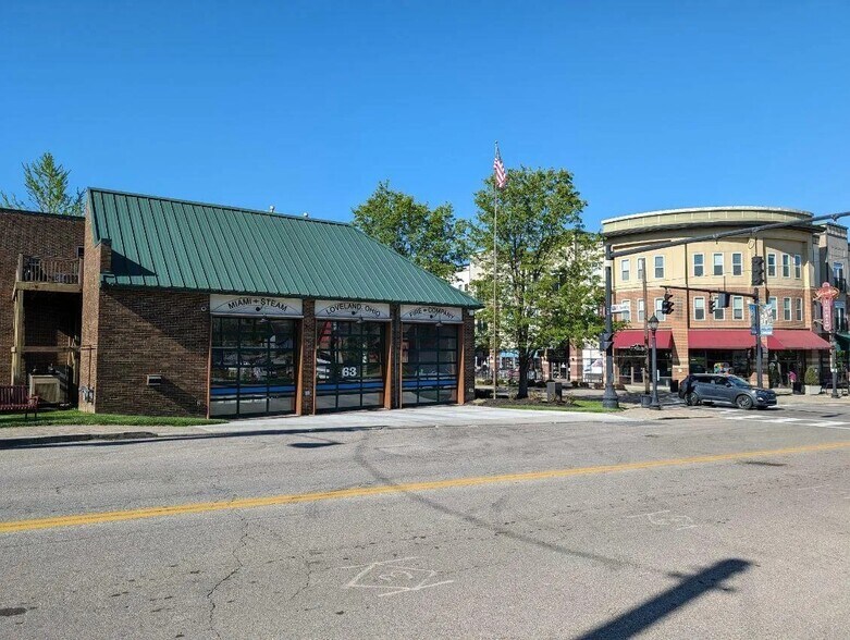 100 E Loveland Ave, Loveland, OH à louer - Photo du bâtiment - Image 3 de 3