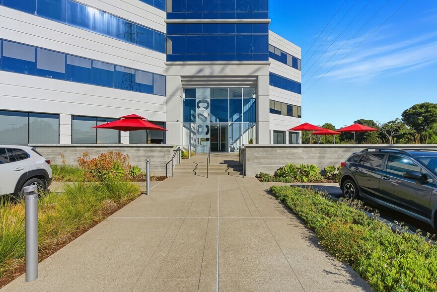 1840 Gateway Dr, San Mateo, CA à louer - Photo du bâtiment - Image 3 de 26