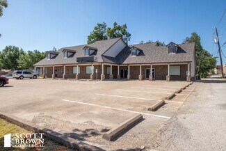 Plus de détails pour 104 Houston St, Roanoke, TX - Bureau à louer