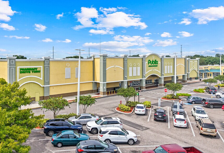 4401-4437 13th St, Saint Cloud, FL à louer - Photo du bâtiment - Image 3 de 4