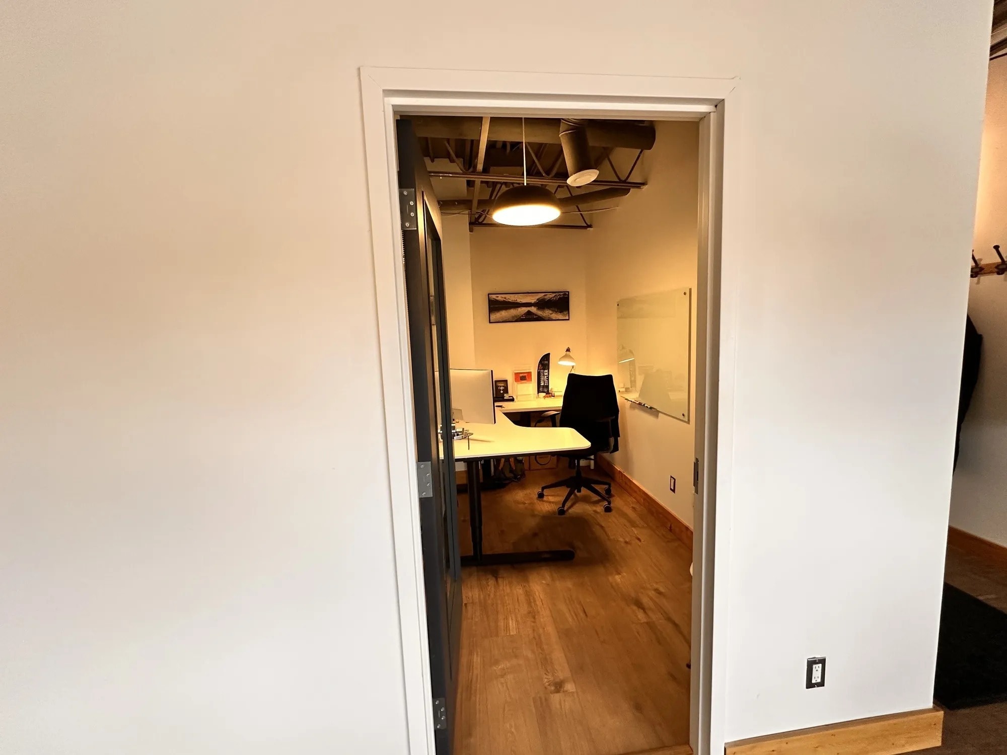 369-373 Richmond Rd, Ottawa, ON for lease Interior Photo- Image 1 of 7