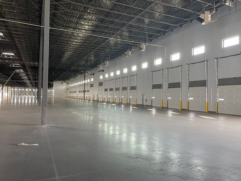 150 N Beck Rd, Post Falls, ID for lease - Interior Photo - Image 3 of 15