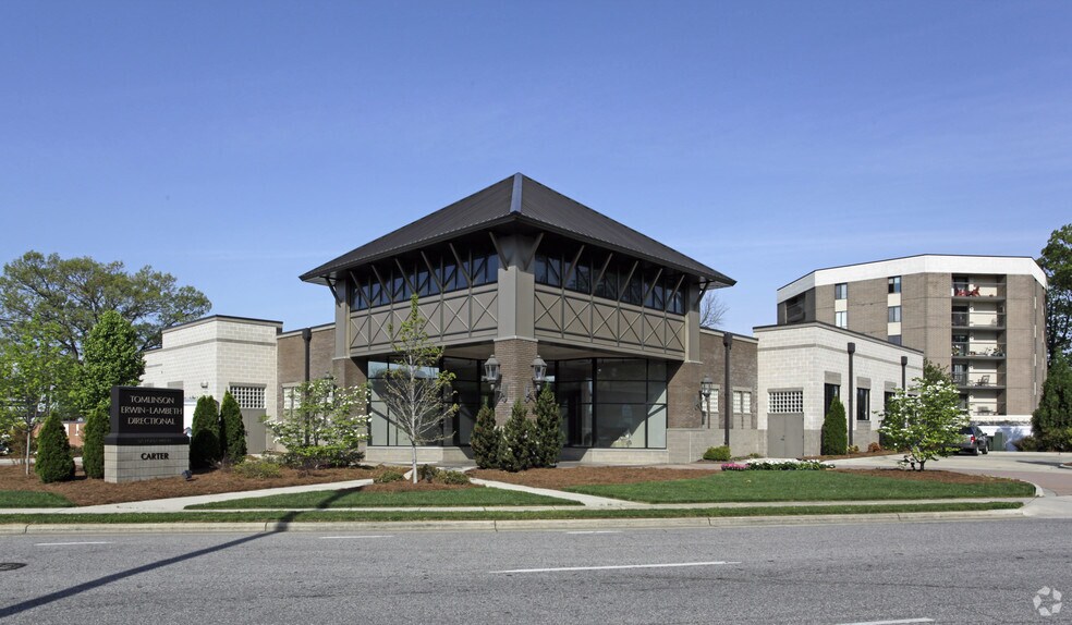 525 N Wrenn St, High Point, NC à louer - Photo du bâtiment - Image 3 de 10