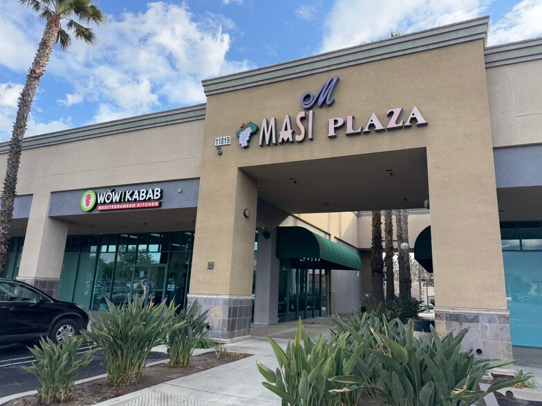 11787-11899 Foothill Blvd, Rancho Cucamonga, CA à louer - Photo du bâtiment - Image 3 de 6